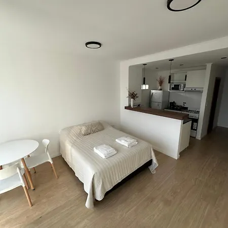 Apartamento Departamento Super Luminoso - Zona 12 Y 38 La Plata Exterior foto