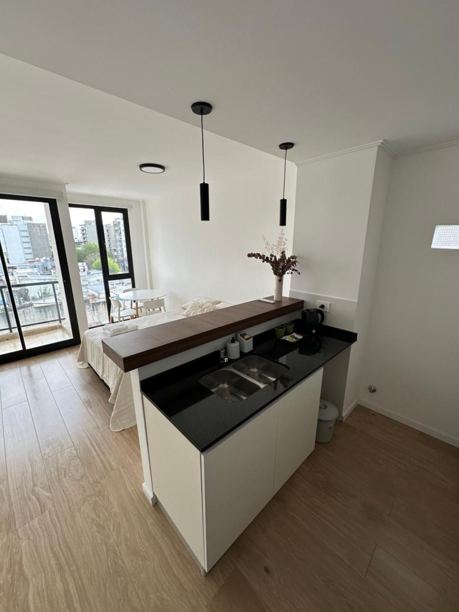 Departamento Super Luminoso - Zona 12 Y 38 *